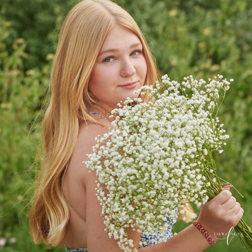 Capturing Memories: Senior Pictures in Carmel, IN for Class of 2024